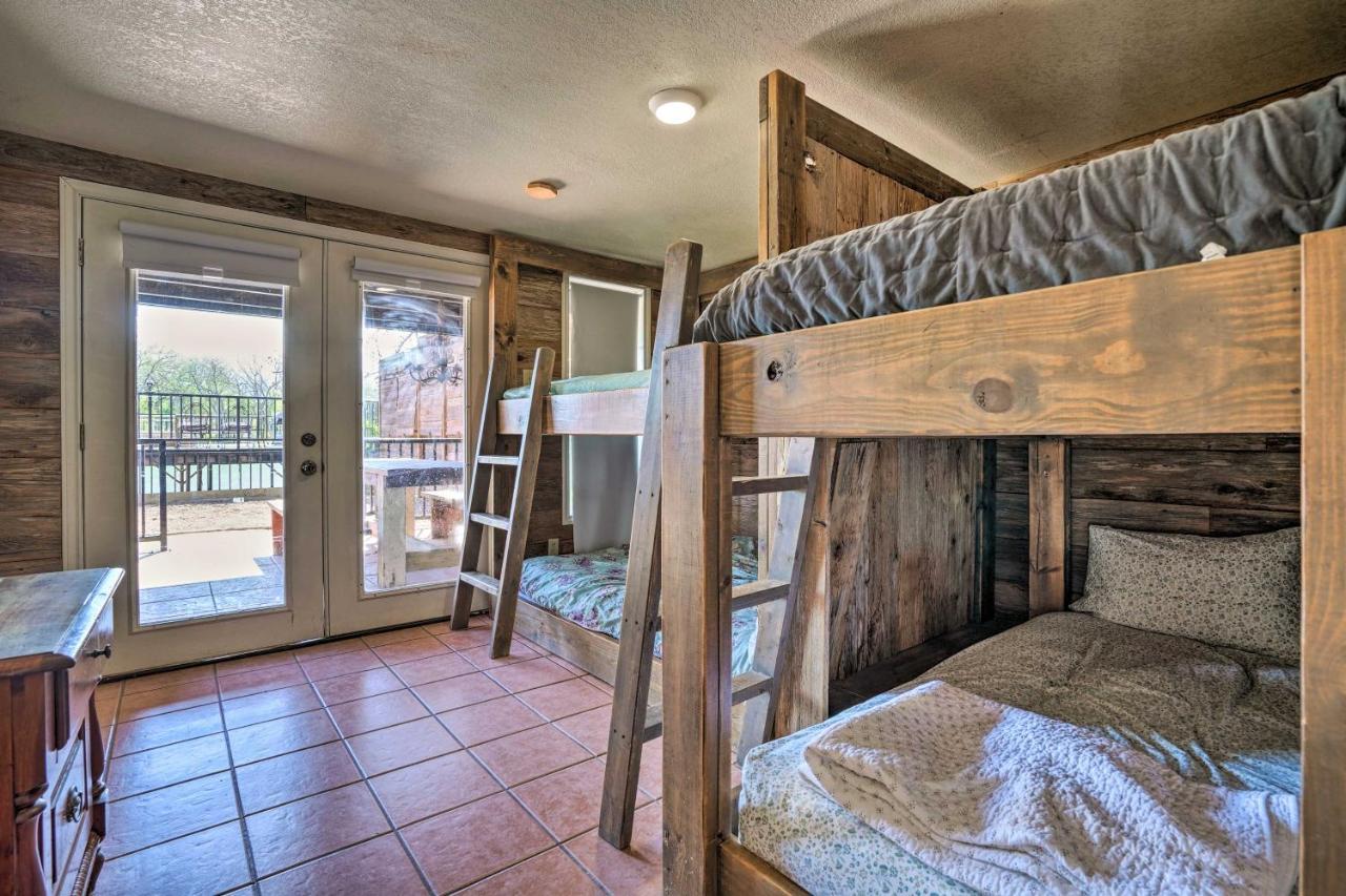 Waterfront Guadalupe River Lodge Home With Dock! 塞金 外观 照片
