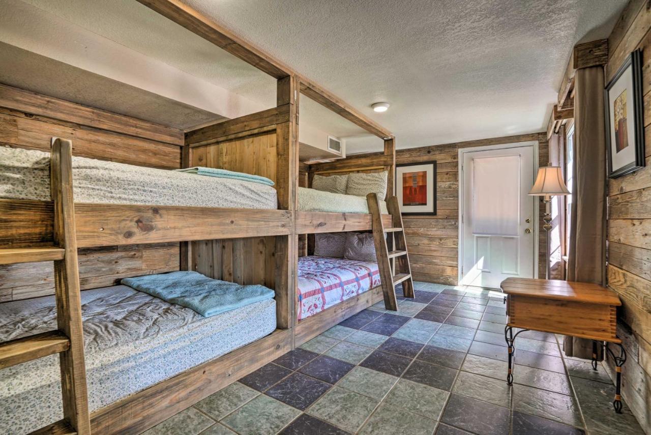 Waterfront Guadalupe River Lodge Home With Dock! 塞金 外观 照片