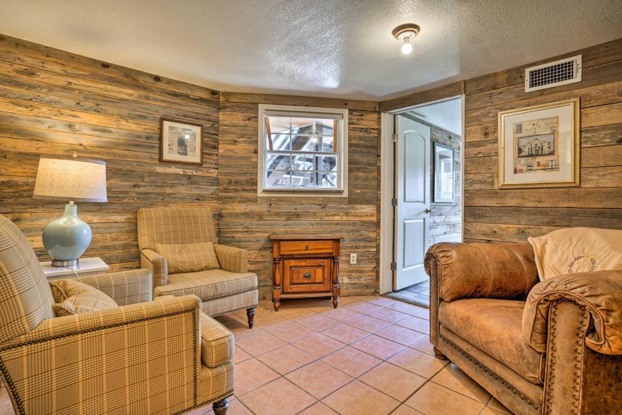 Waterfront Guadalupe River Lodge Home With Dock! 塞金 外观 照片