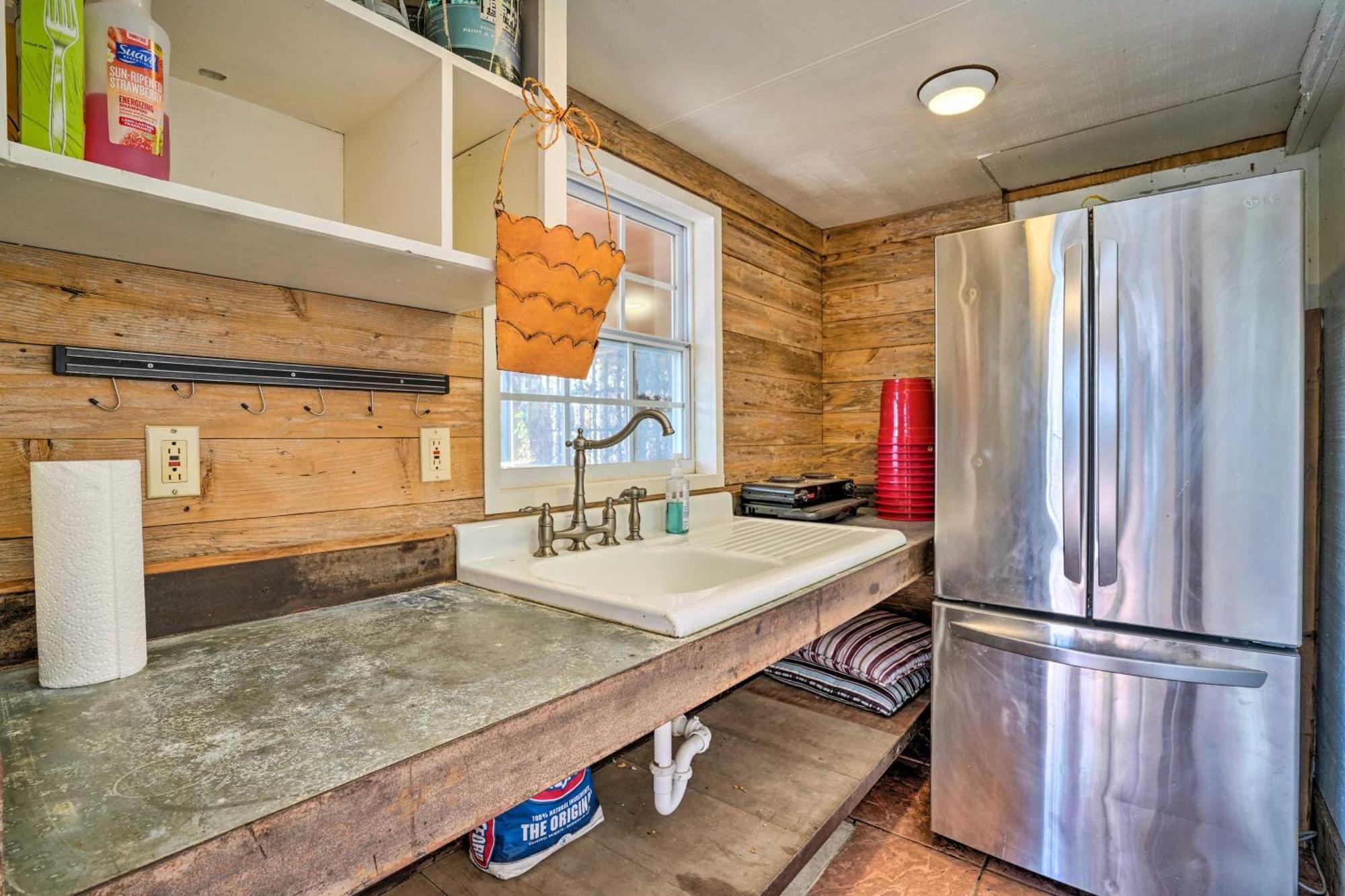 Waterfront Guadalupe River Lodge Home With Dock! 塞金 外观 照片