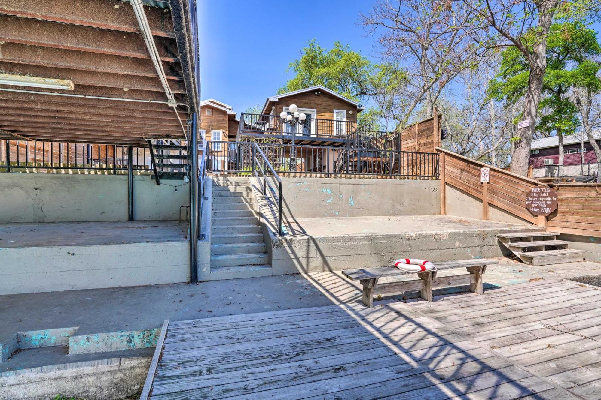 Waterfront Guadalupe River Lodge Home With Dock! 塞金 外观 照片